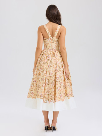 スクエアネックのヴィンテージフローラルプリントミディドレス 2025