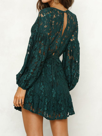 ランタンスリーブのレースVネックミニドレス 2025