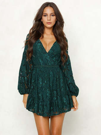 ランタンスリーブのレースVネックミニドレス 2025