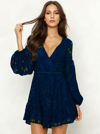 ディープブルーランタンスリーブのレースVネックミニドレス 2025