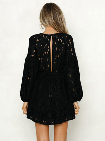 ランタンスリーブのレースVネックミニドレス 2025