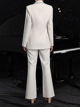 カットアウトウエストとラインストーン装飾が施されたホワイトモダンスーツ2ピースコーデセット2025