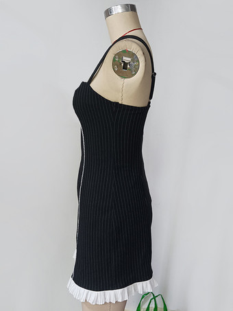 2025年夏にぴったりのブラックストライプボディコンミニスリップドレス