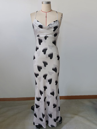 ハートプリントのマキシ丈ボディコンドレス（細ストラップ）2025