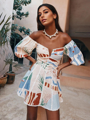 ライトスカイブルートロピカルプリントのオフショルダーミニドレス（パフスリーブ付き）2025