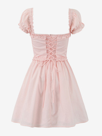 ソフトピンクのオフショルダーミニドレス（パフスリーブ付き）2025