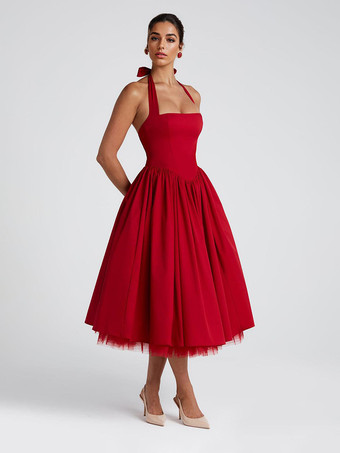 ソフトピンクのホルターネックAラインミディ丈パーティードレス（レディース）2025