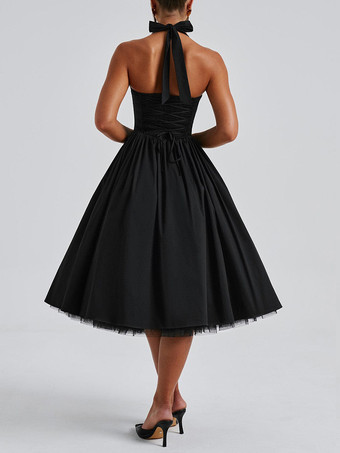 ソフトピンクのホルターネックAラインミディ丈パーティードレス（レディース）2025