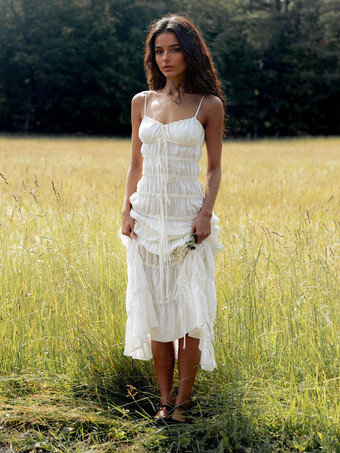 2026年夏にぴったりの、細ストラップのプリーツレイヤードマキシ丈ボヘミアンドレス