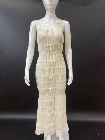 2026年夏にぴったりの、細ストラップのプリーツレイヤードマキシ丈ボヘミアンドレス