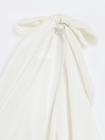 3Dフラワースカート付きホワイトホルターネックマキシドレス 2025