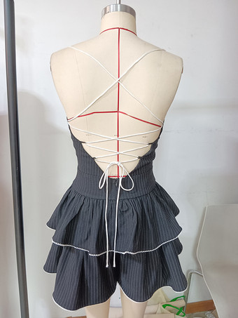 ピンストライプのレイヤードミニスリップドレス（フリルとレースアップバック付き）2025