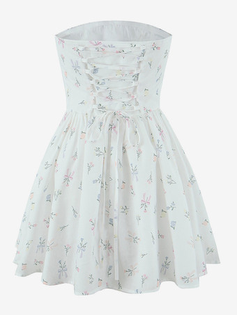 レースの裾とレースアップバックが特徴的な花柄ストラップレスミニドレス 2025