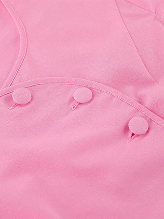 2025年夏にぴったりのピンクのクロップトップとハイウエストロングスカートのツーピースコーデ