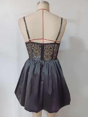 パーティーに最適なブラックレースミニスリップドレス 2025