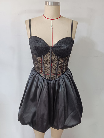 パーティーに最適なブラックレースミニスリップドレス 2025