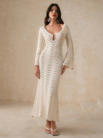 アプリコットビーチに最適な長袖ニットマキシドレス 2025