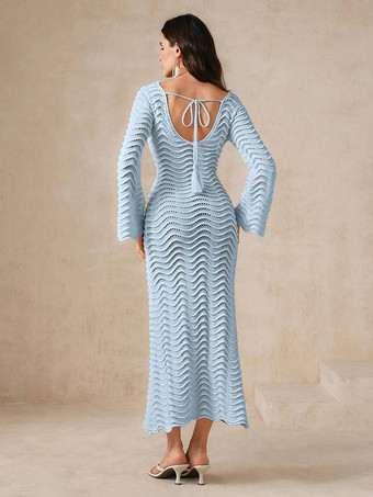 ビーチに最適な長袖ニットマキシドレス 2025