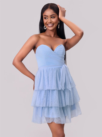 スイートハートネックライン、ティアードフリル、ミニパーティードレス（ブルー、2025年）