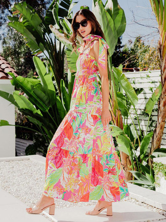 2025年夏向けフローラルプリントシャーリングマキシスリップドレス