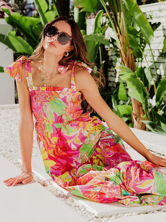 2025年夏向けフローラルプリントシャーリングマキシスリップドレス