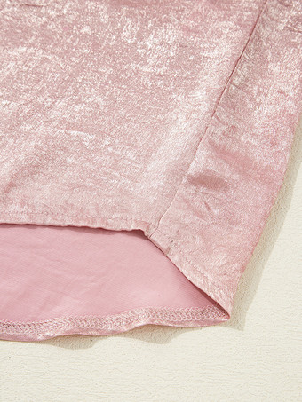 ソフトピンクの半袖シャツ（光沢のある生地）2025