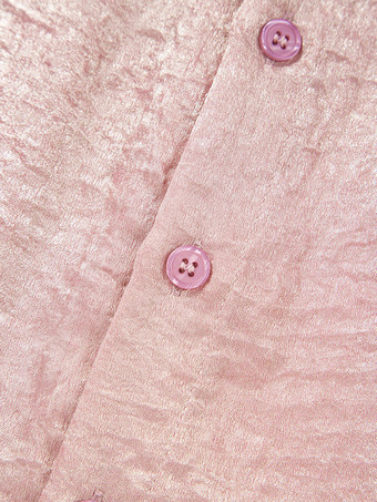 ソフトピンクの半袖シャツ（光沢のある生地）2025