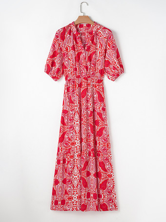 2025年夏にぴったりの鮮やかな赤のボヘミアンプリントマキシドレス