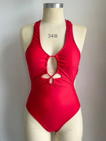 2025年夏のビーチにぴったりの赤いカットアウトモノキニワンピース水着