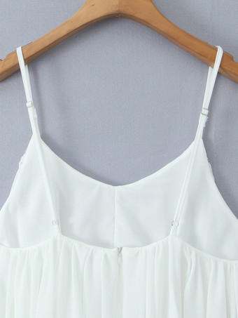 夏のビーチにぴったりなホワイトのミニスリップドレス（Vネック）シフトドレス（2025年）