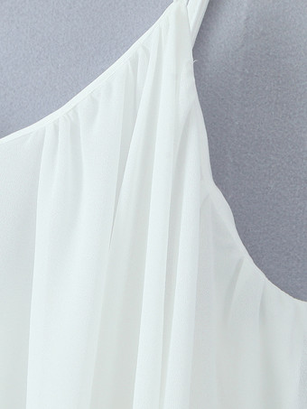 夏のビーチにぴったりなホワイトのミニスリップドレス（Vネック）シフトドレス（2025年）