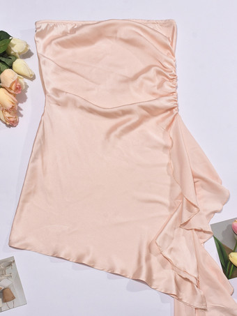 ソフトピンクのアシンメトリーストラップレスミニパーティードレス 2025