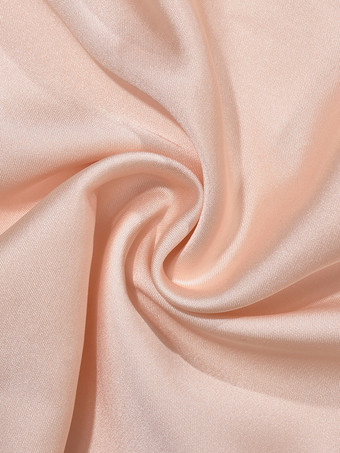 ソフトピンクのアシンメトリーストラップレスミニパーティードレス 2025