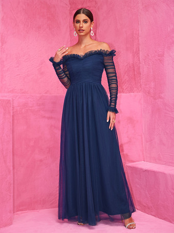 ネイビーブルーのオフショルダーマキシ丈パーティードレス（シースルースリーブ付き）2025