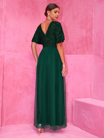 2025年のイブニングイベントに最適な、ハイスリット入りスパンコール付きダークグリーンマキシパーティードレス