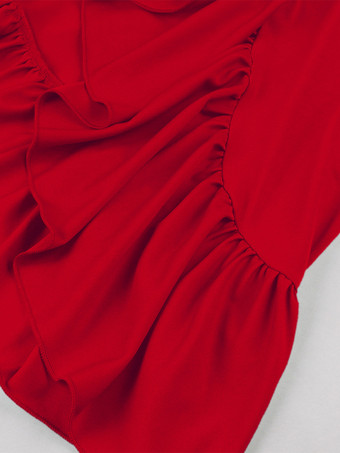 2025年夏にぴったりの、リボンショルダーとフリル裾のハイスリットが特徴のヴィンテージレッドミディドレス