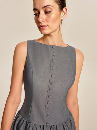 2025年夏向け、グレーのボタンフロント付きノースリーブプリーツミニドレス