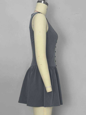 2025年夏向け、グレーのボタンフロント付きノースリーブプリーツミニドレス