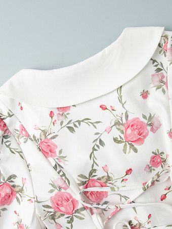 ピーターパンカラーとバックレースアップが付いた花柄パフスリーブミニドレス（2025年夏）