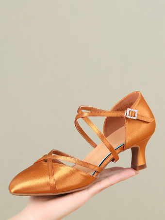 ブラウン レディースダンスシューズ レッドサテン ミッドヒール ポインテッドトゥシューズ