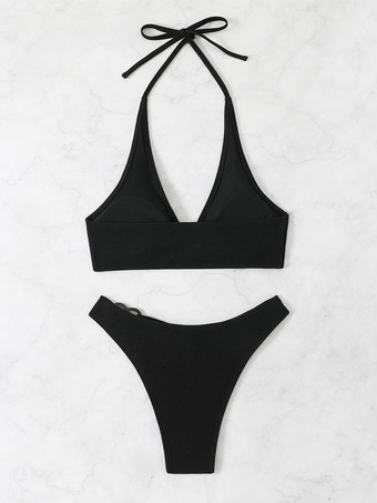 ハートがアクセントの無地ビキニ（夏のビーチ向け）2025年