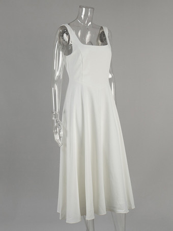 スクエアネック、ノースリーブ、Aライン、マキシドレス（2025年夏）