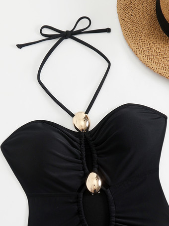 夏のビーチにぴったりの、黒のホルターネックワンピース水着（カットアウト付き）2025年モデル