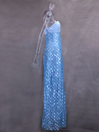 夏のイベントにぴったりの、ティアドロップレースアップリケ付きノースリーブバルコネットマキシドレス（2025年）