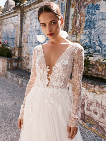 レースのウェディングドレス Vネック 長袖 トレーン付き チュール ブライダルガウン