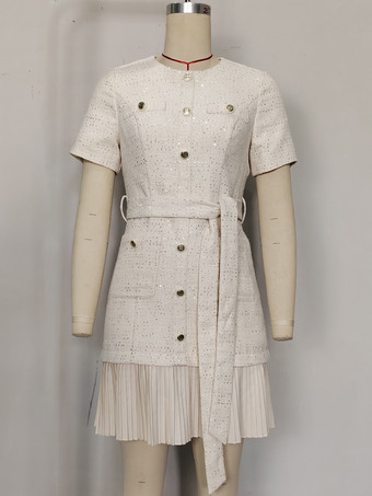 2025年夏向け、半袖とゴールドボタンのアプリコットツイードドレス