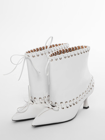 ホワイト ホワイトアンクルブーツ レディース ポインテッドトゥ キトンヒール ブーティ