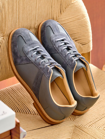 ユニセックス スエード ロートップ スケートスニーカー