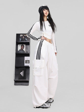 女性用ストリートダンスジャンプスーツ トレンディなホワイトコントラストカラージャズ衣装 レースアップ スリムフィット ヒップホップパンツ付き