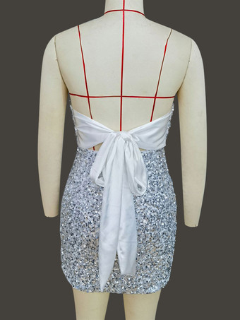 2025年のパーティーにぴったりな、スウィートハートネックとリボンバックのスパンコールボディコンミニドレス